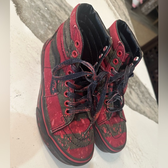 Vans x Nightmare on Elm Street Sk8-Hi | Freddy Collab | Men’s 4 / Women’s 5.5 - Picture 4 of 9